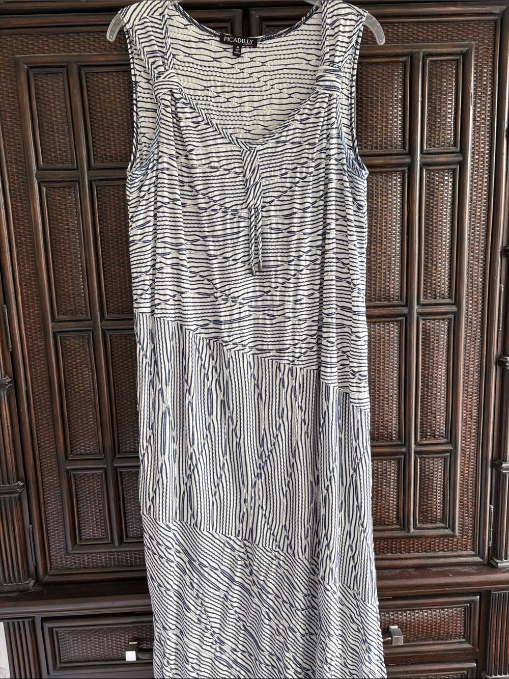 Picadilly Canada Maxi Dress. size  M